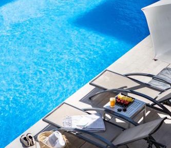 One-Bedroom Apartment (2 Adults) with Terrace