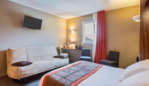 Family Queen Room with Sofa Bed