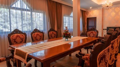 Presidential Suite