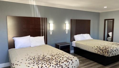 Queen Room with Two Queen Beds
