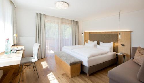 Deluxe Double Room with Balcony