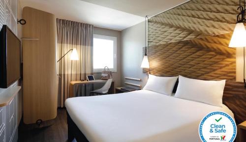 Standard Double Room - Non-Smoking