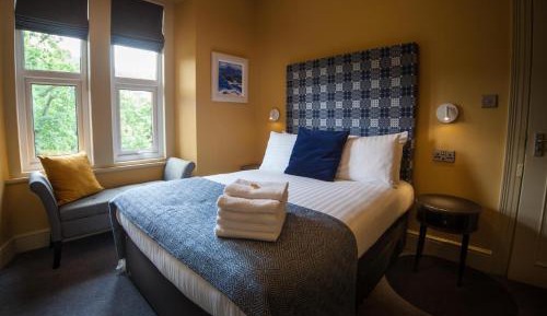 Large Double Room