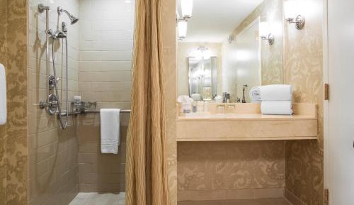 ADA Roll in Shower Deluxe Room -2 Queen