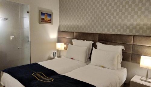 Standard Double or Twin Room - Interior 4