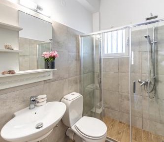 Two-Bedroom Apartment (4 Adults)