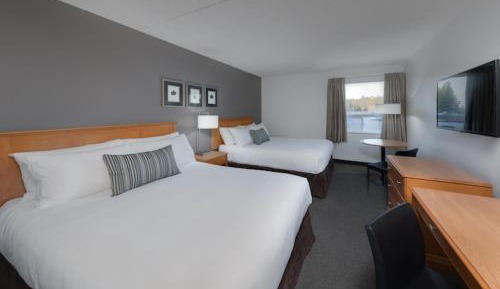 Standard Queen Room with Two Queen Beds