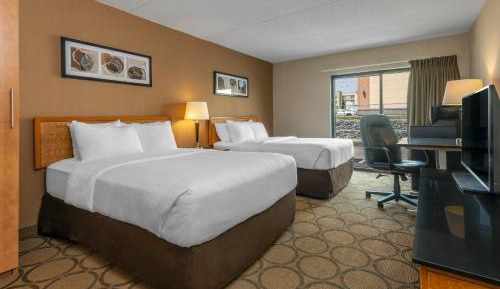 Double Room with Two Double Beds - Non-Smoking
