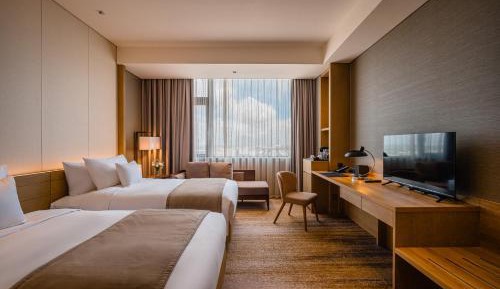 Premier Corner Twin Room