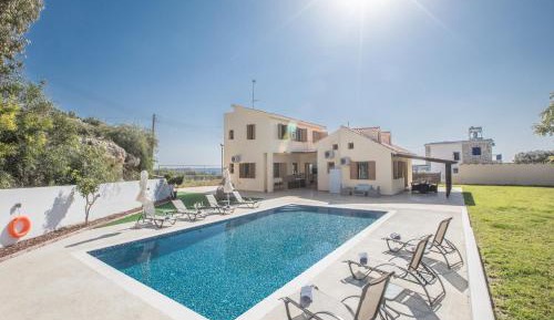 Six-Bedroom Villa 