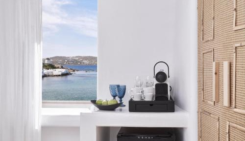 Sea View Suite With Split Level
