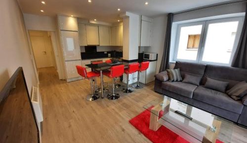 Deluxe Apartment