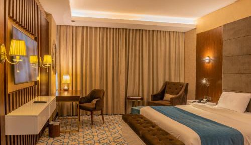 Standard King Room