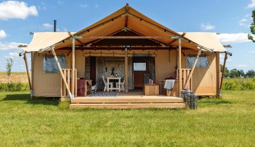 Tent (6 Adults)