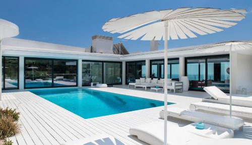 Villa with Sea View