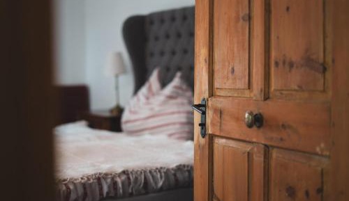 Deluxe Double Room (2 Adults + 1 Child)