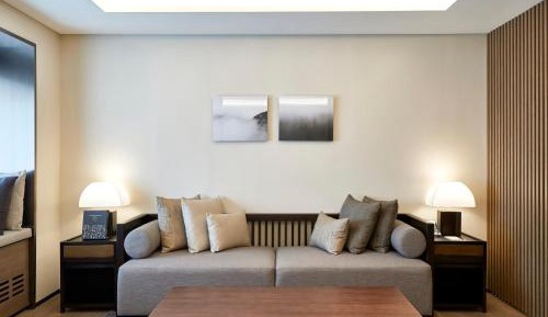 Deluxe Family Suite