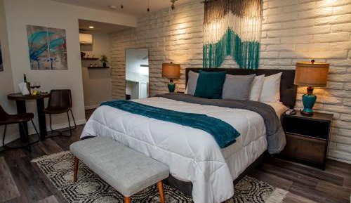 Superior King Room