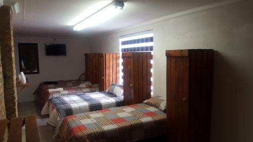6-Bed Mixed Dormitory Room