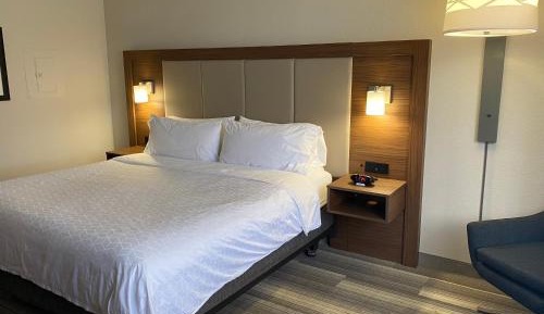 Standard King Room