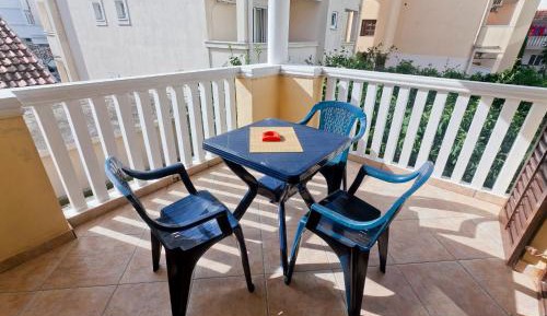 One-Bedroom Apartment (3 Adults)