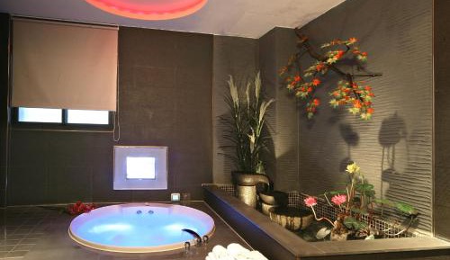Deluxe Double Room with Bath