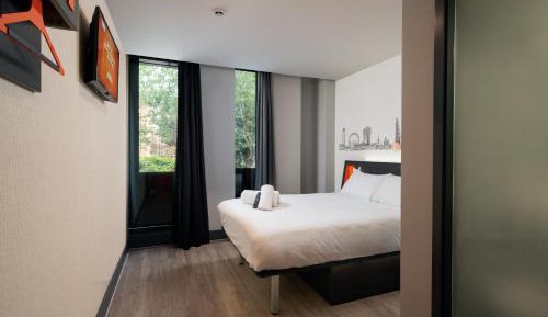 Double Room with Window