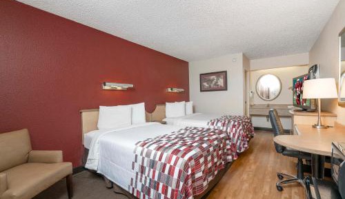 Deluxe Room with Two Double Beds Smoke Free