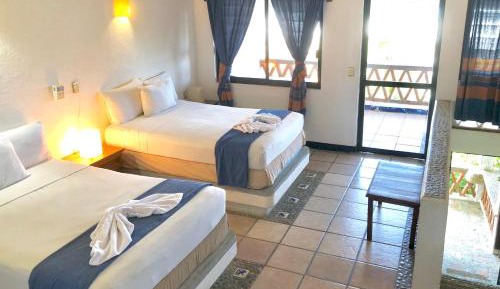 Deluxe Double Room with Balcony and Sea View