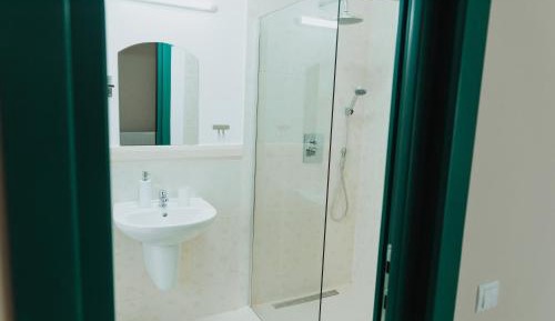 Twin Room with Private Bathroom