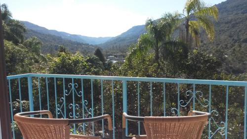 Suite with Mountain View
