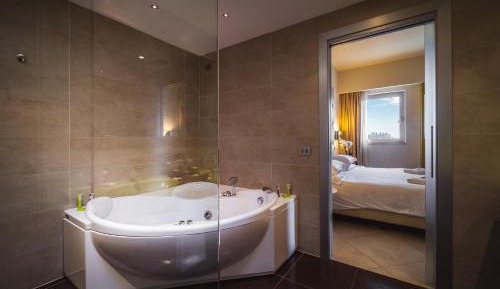 Suite with Jacuzzi