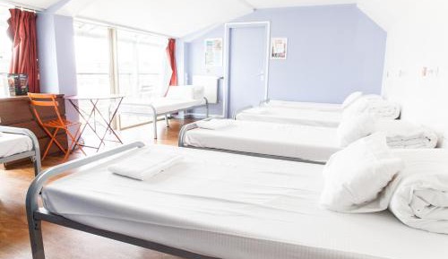 Bed in 6-Bed Dormitory Room Ensuite