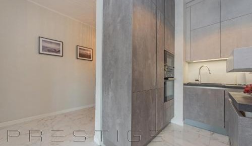 Superior Apartment with Private Parking Spot