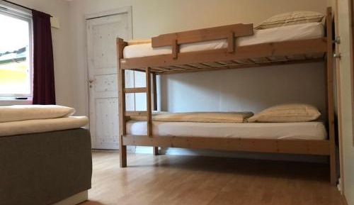 Family Room (2 Adults + 2 Children)