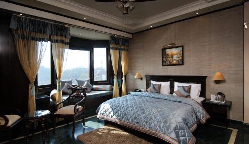 Super Executive Room