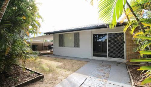 Three-Bedroom Garden House