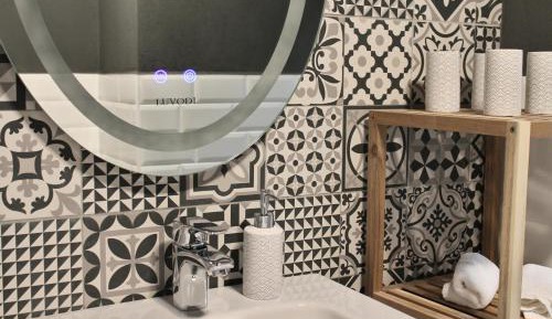 Family Room with Shower