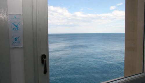 Deluxe Room with Sea View