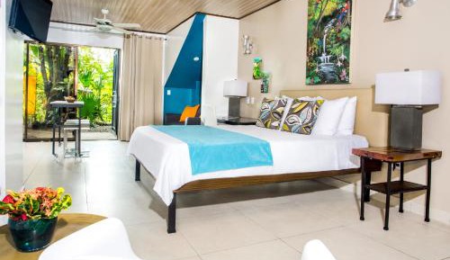 Classic One-Bedroom Apartment with King Bed