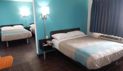 Deluxe Queen Room with Two Queen Beds