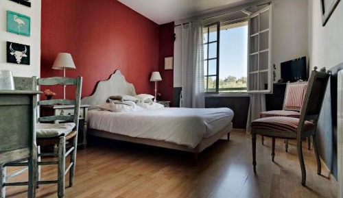 Queen Room with Garden View