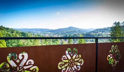 Triple Room with Mountain View