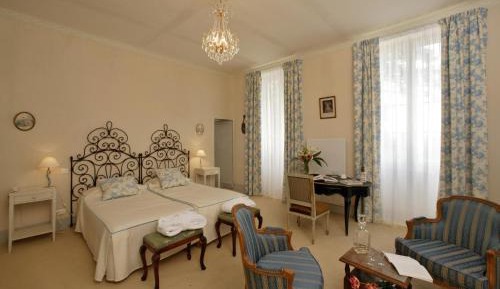 Suite (3 Adults)