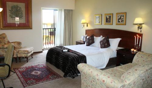 Deluxe Queen Room