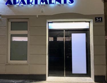 Colony Apartment Salon
