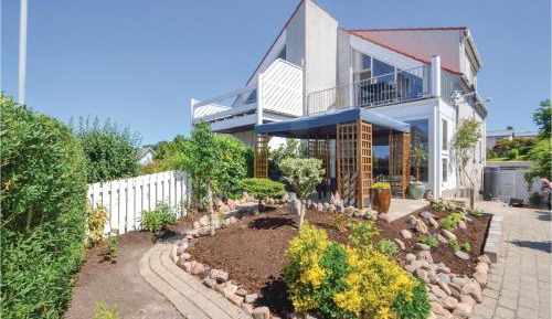 One-Bedroom Holiday Home