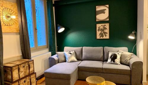 One-Bedroom Apartment En Tête à Tête