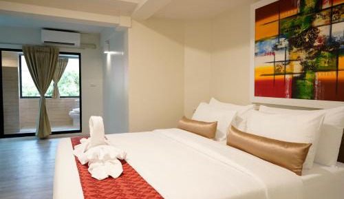 Deluxe Double Room with Window