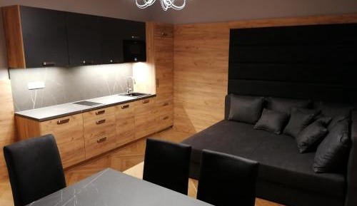 One-Bedroom Apartment with Balcony